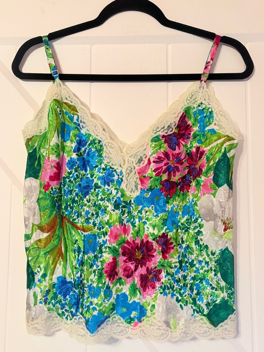 Victoria’s Secret Vintage Floral Lace Trim Cami Tank Top Y2K